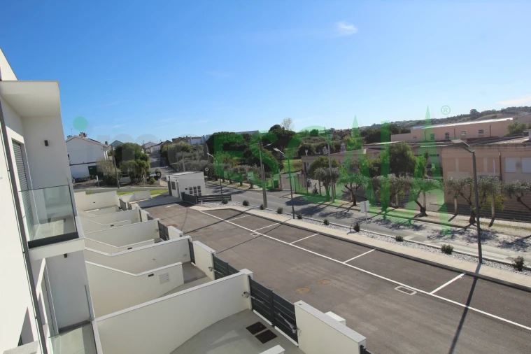 Moradia T3 para Venda em Aveiras de Cima Foto 47