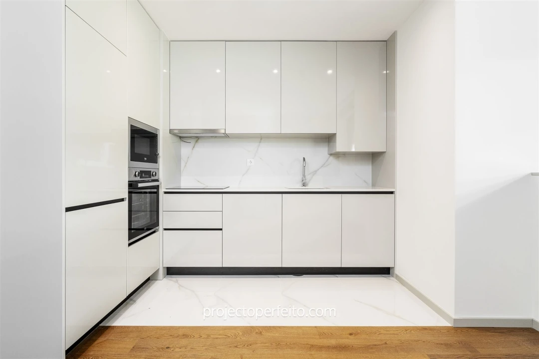 Apartamento T1 para Arrendamento em Espinho Foto 6