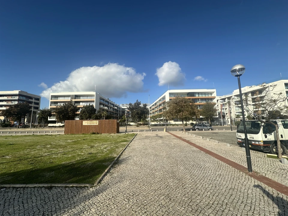 Apartamento T2 para Venda em Olhão Foto 52