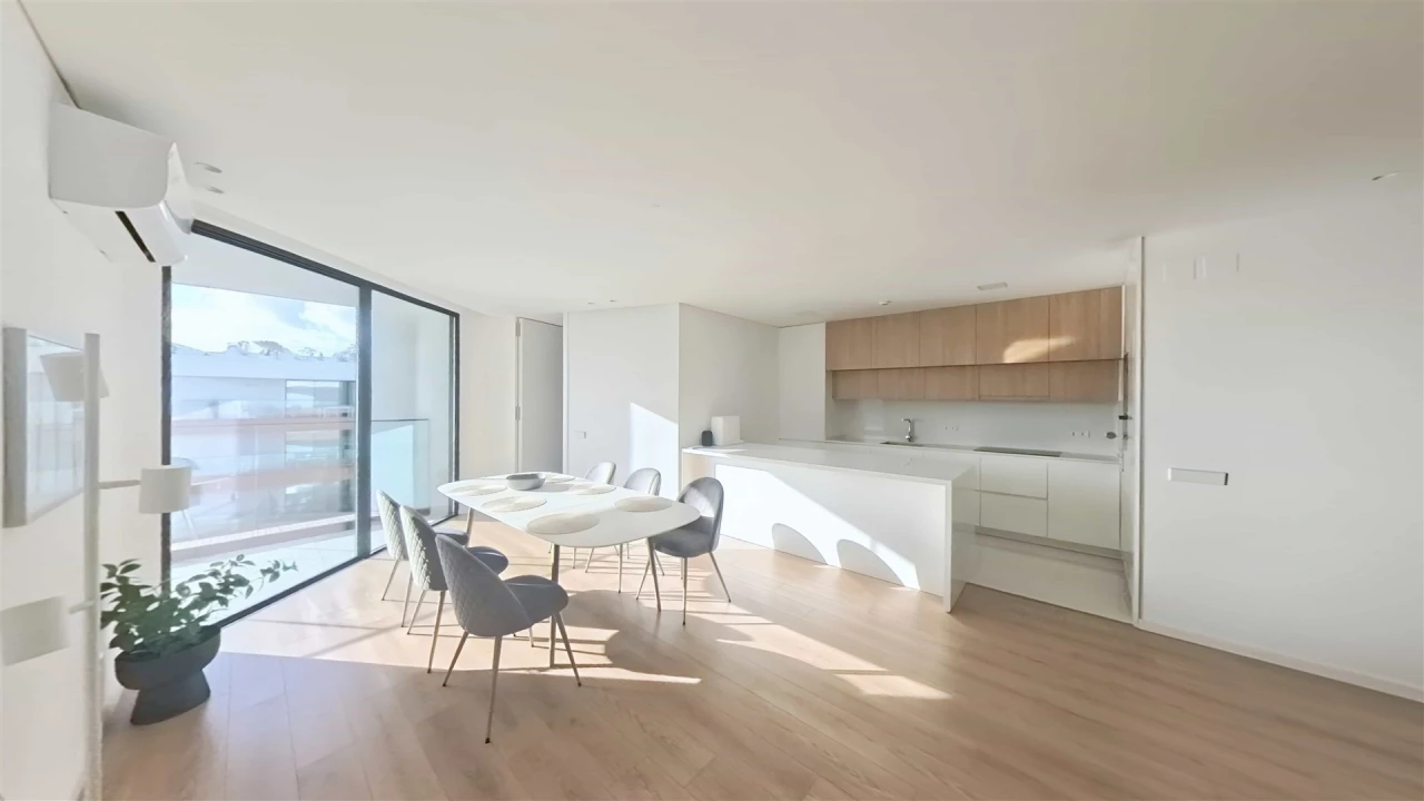 Apartamento T2 para Venda em Olhão Foto 24