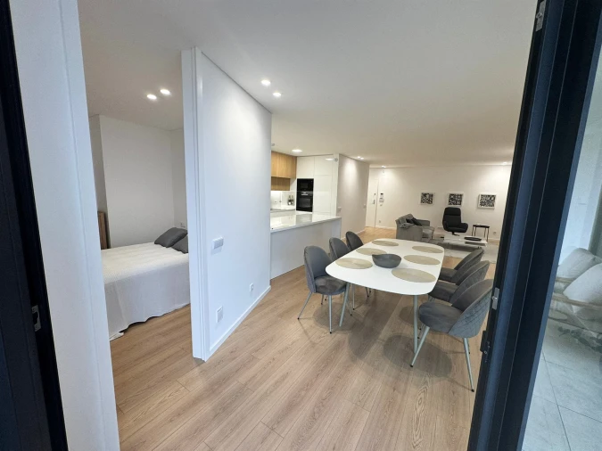 Apartamento T2 para Venda em Olhão Foto 31