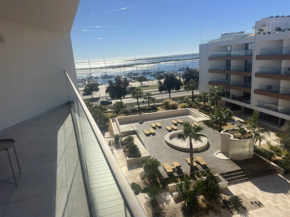 Apartamento T2 para Venda em Olhão Foto 26
