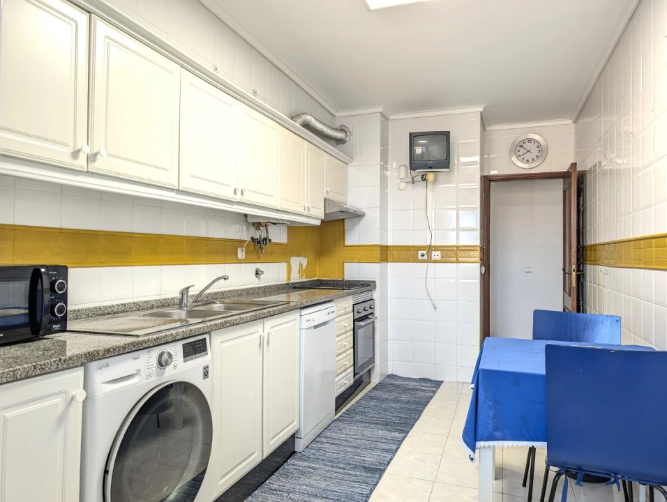 Apartamento T1 para Arrendamento em Glória e Vera Cruz Foto 3