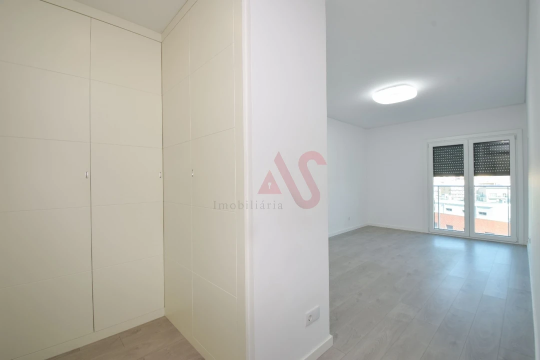 Apartamento T3 para Arrendamento em Odivelas Foto 22