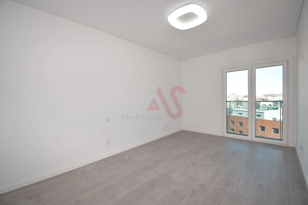 Apartamento T3 para Arrendamento em Odivelas Foto 23