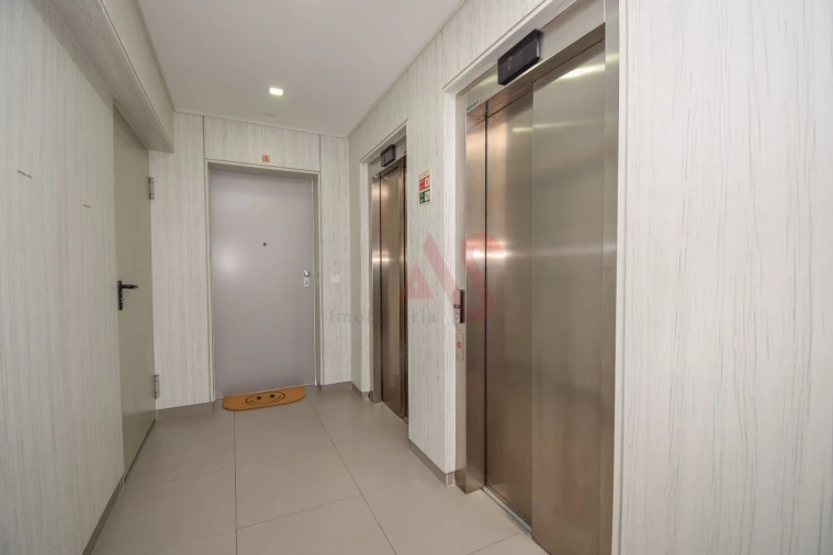 Apartamento T3 para Arrendamento em Odivelas Foto 4