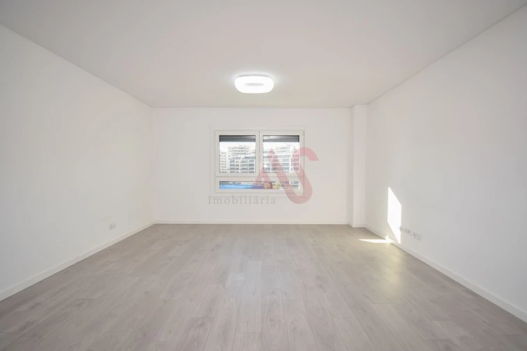 Apartamento T3 para Arrendamento em Odivelas Foto 12