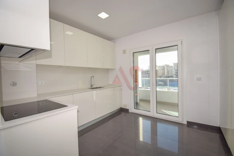 Apartamento T3 para Arrendamento em Odivelas Foto 2