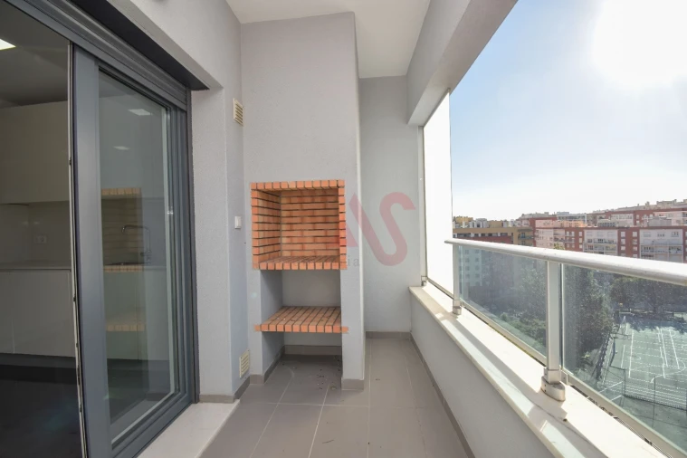 Apartamento T3 para Arrendamento em Odivelas Foto 9