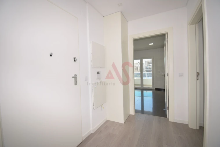 Apartamento T3 para Arrendamento em Odivelas Foto 5