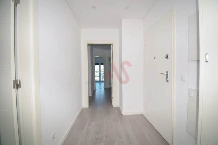 Apartamento T3 para Arrendamento em Odivelas Foto 6