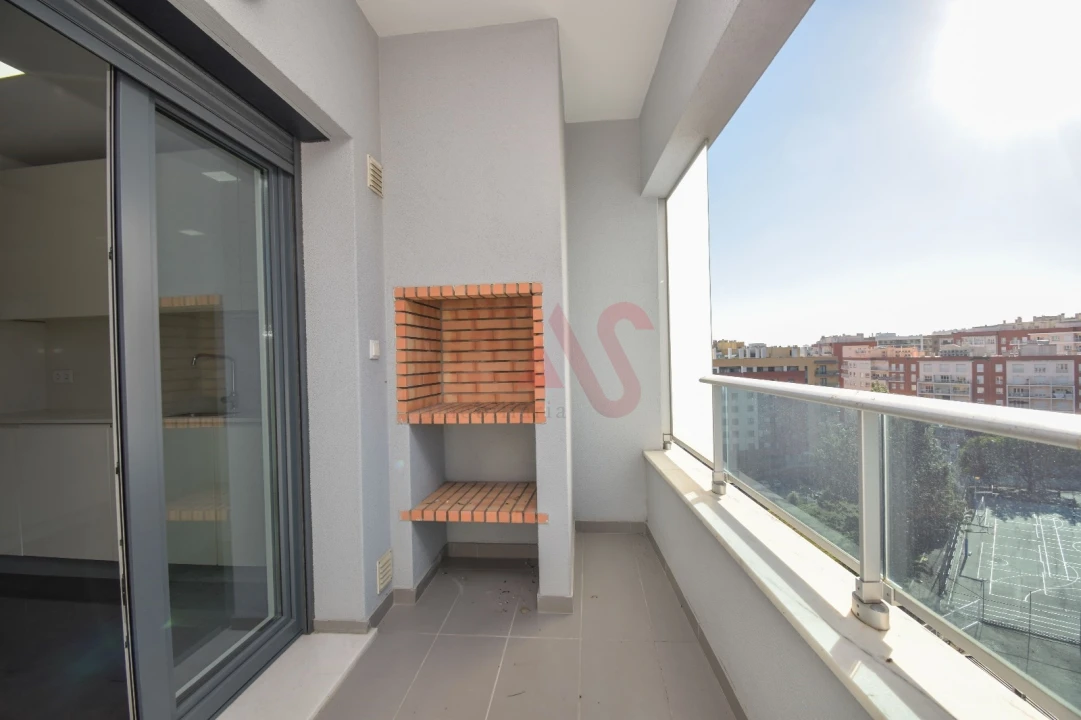 Apartamento T3 para Arrendamento em Odivelas Foto 9