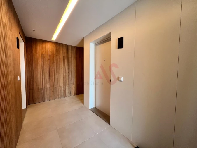 Apartamento T1 para Venda em O. Azeméis, Riba-Ul, Ul, Macinhata Seixa, Madail Foto 7