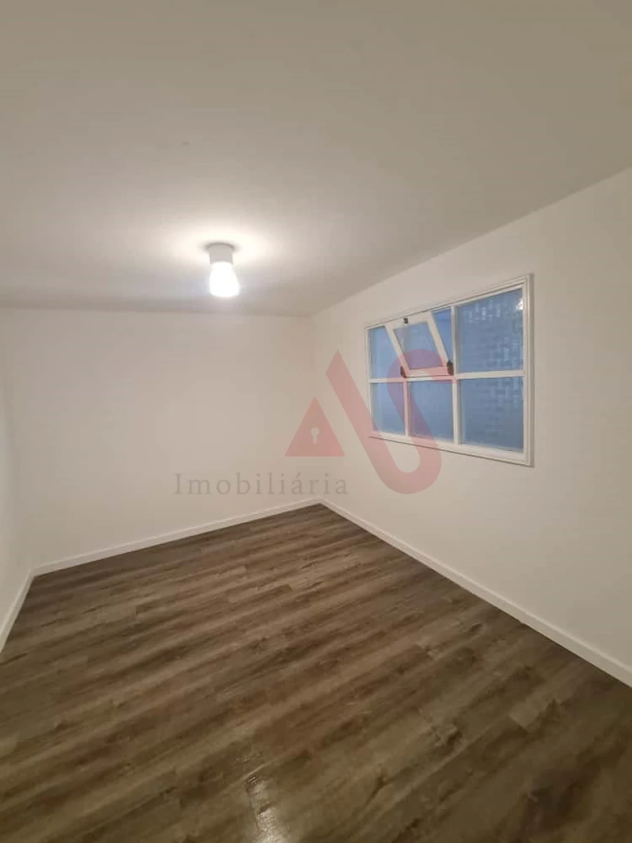 Moradia T6 para Venda em Azurara Foto 6