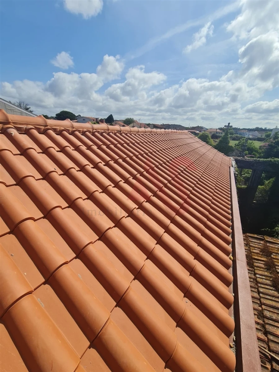 Moradia T6 para Venda em Azurara Foto 10