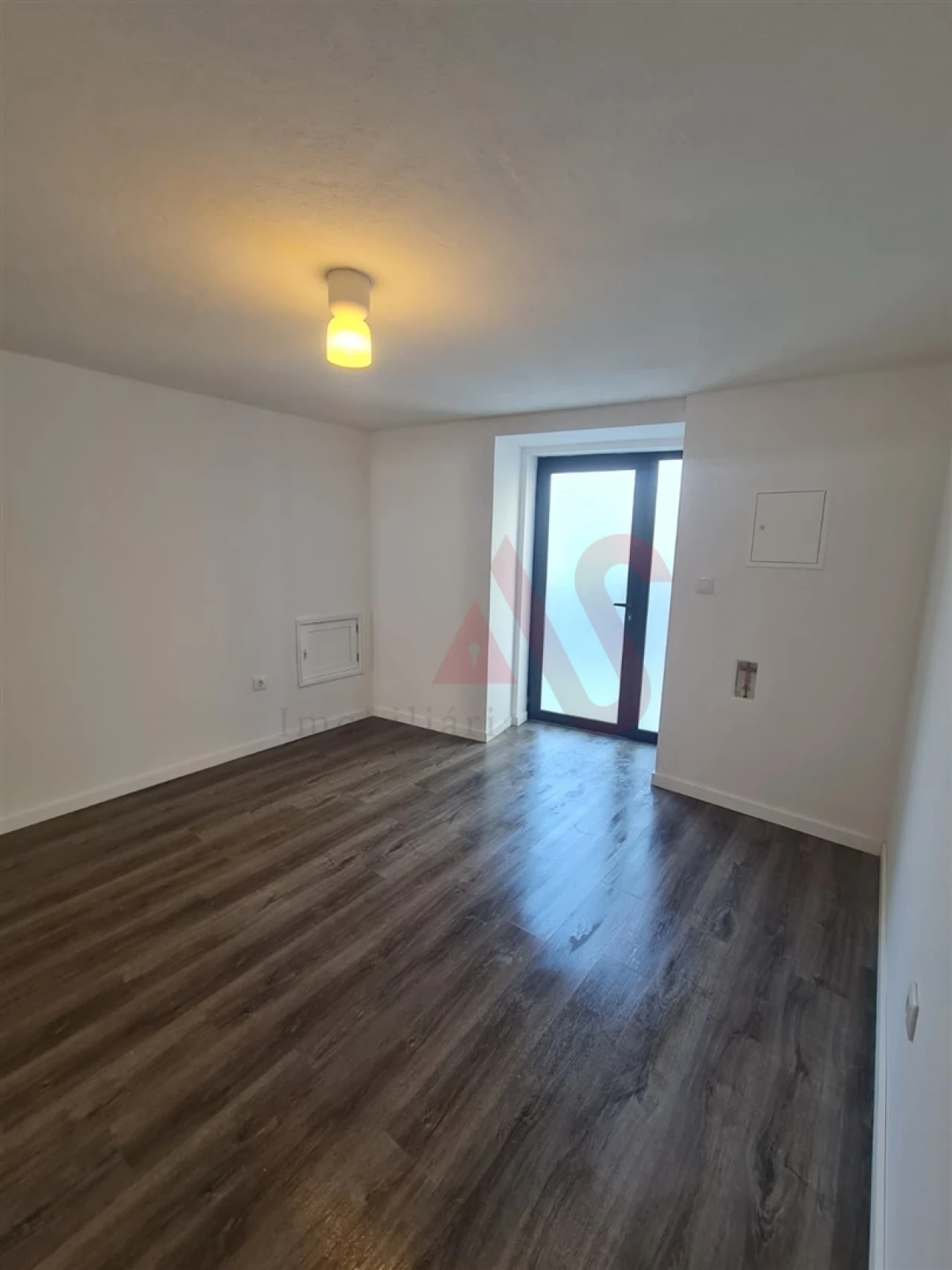 Moradia T6 para Venda em Azurara Foto 5