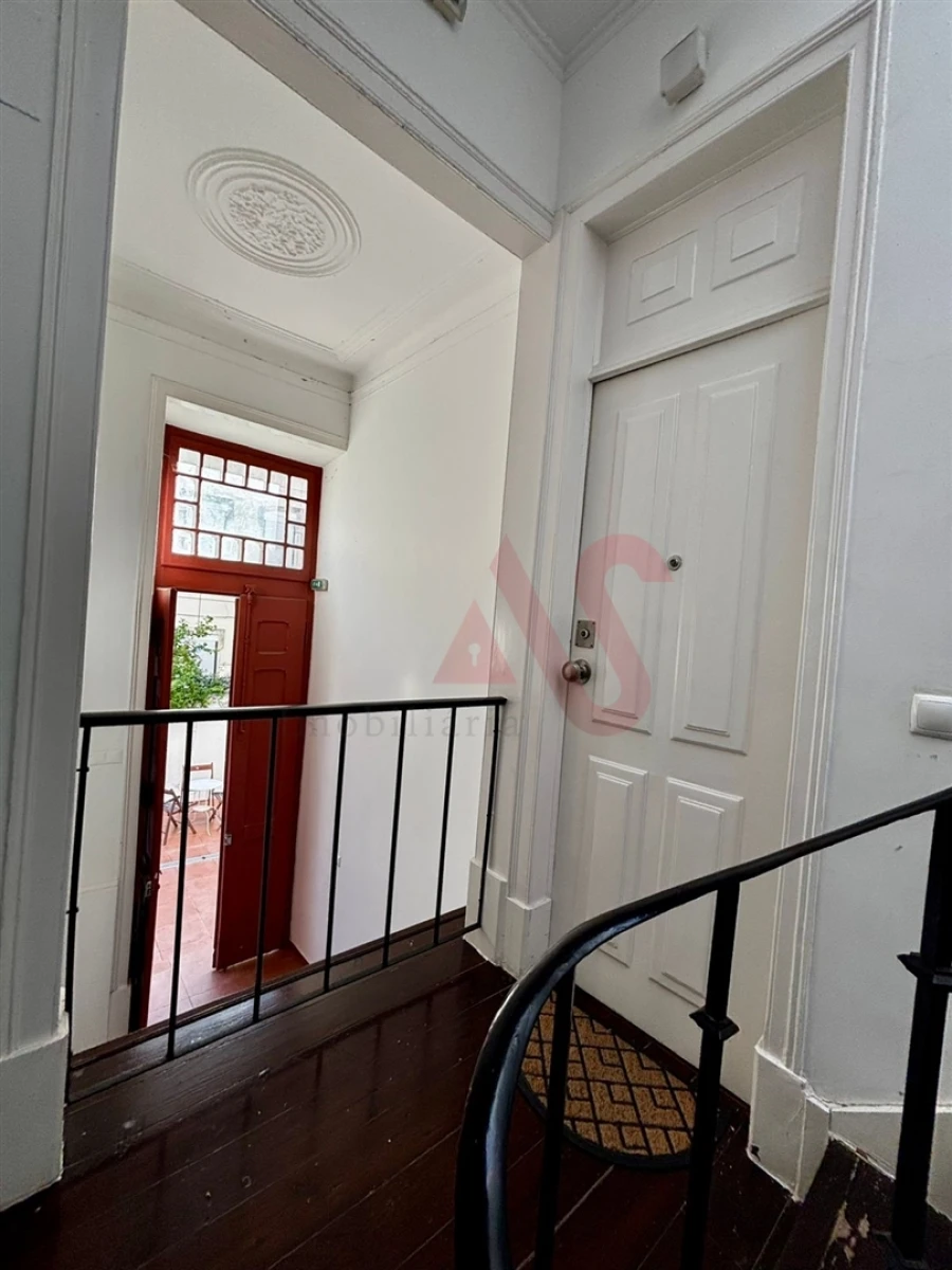 Apartamento T2 para Arrendamento em Penha de França Foto 2