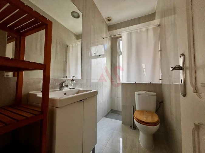 Apartamento T2 para Arrendamento em Penha de França Foto 14