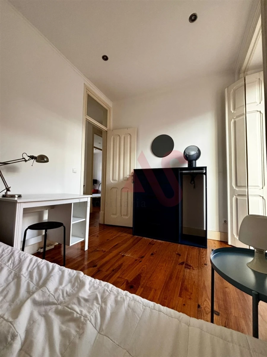 Apartamento T2 para Arrendamento em Penha de França Foto 7