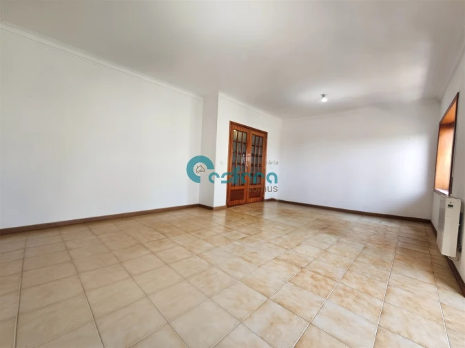 Apartamento T3 para Venda em Campanhã Foto 4