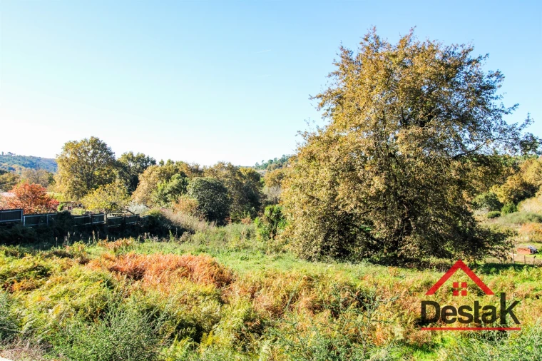 Terreno para Venda em Orgens Foto 2