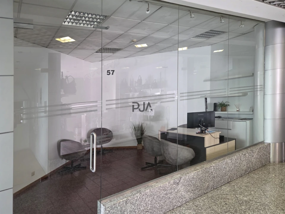 Loja para Venda em Buarcos Foto 1