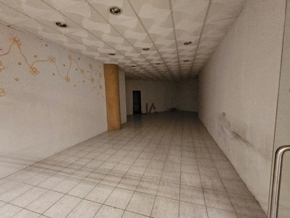 Loja para Venda em Buarcos Foto 2