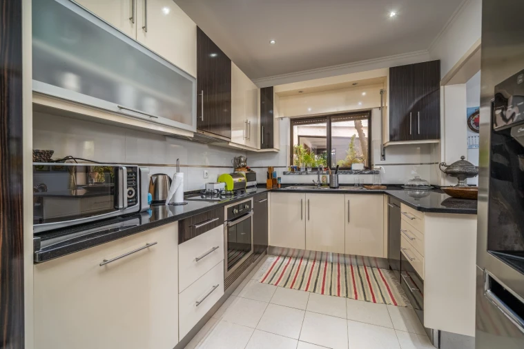 Moradia T4 para Venda em Ermidas-Sado Foto 11