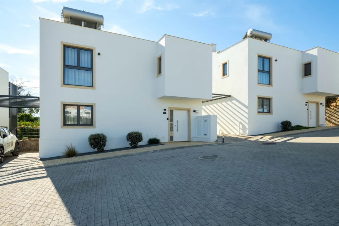 Moradia T3 para Venda em Lagoa e Carvoeiro Foto 4