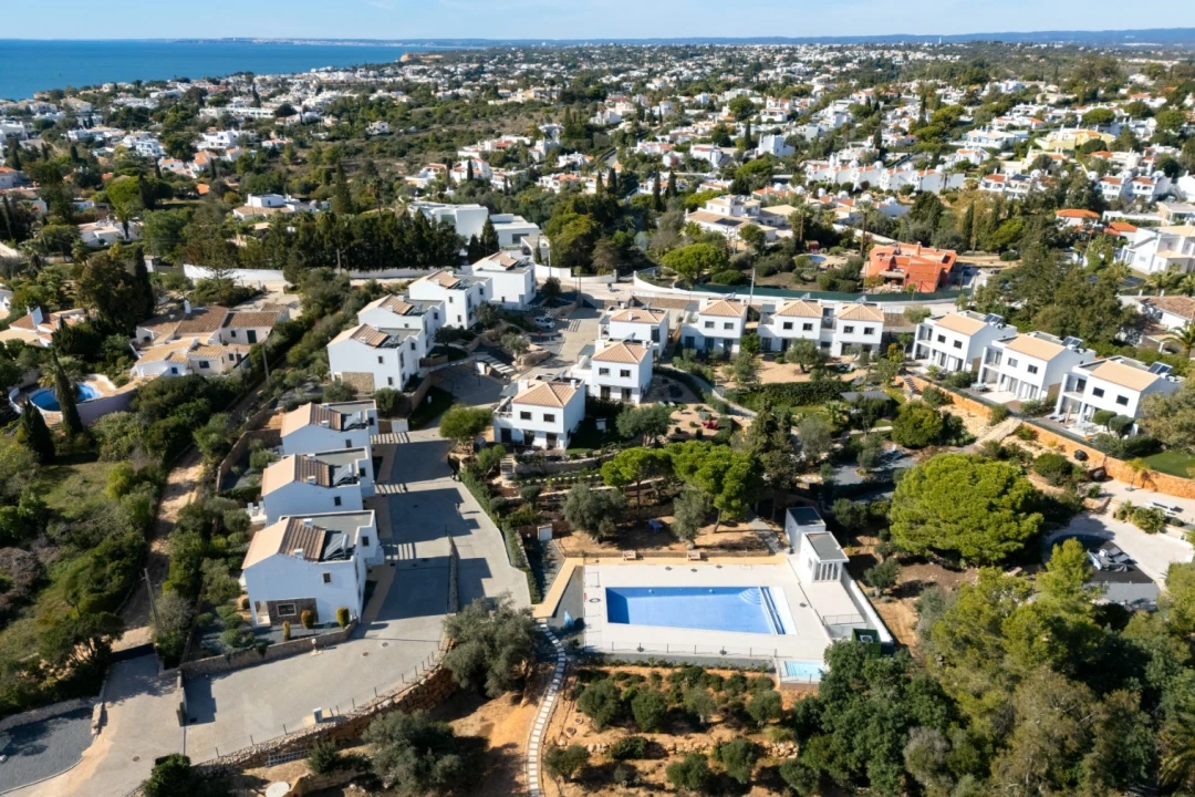 Moradia T3 para Venda em Lagoa e Carvoeiro Foto 2