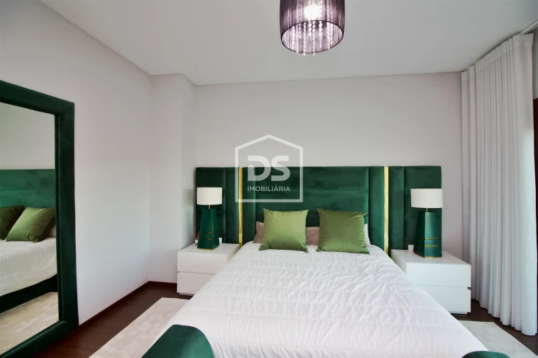 Moradia T3 para Venda em Aveleda Foto 30