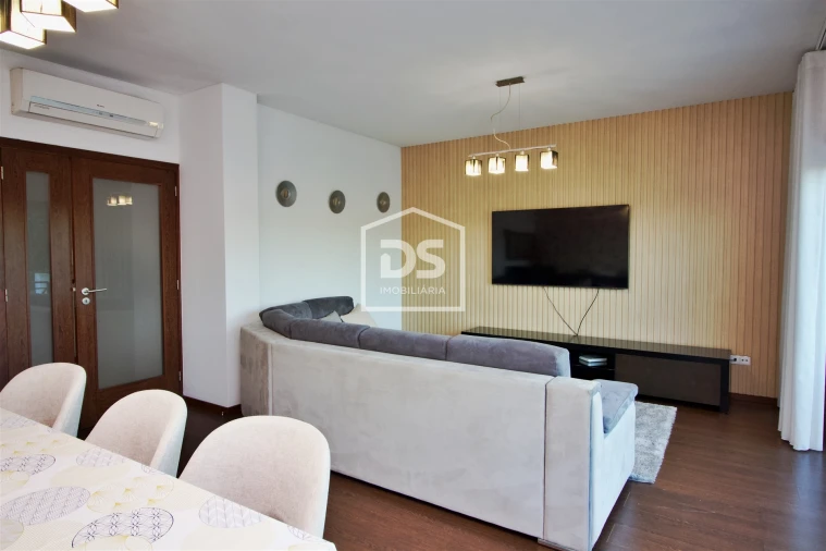 Moradia T3 para Venda em Aveleda Foto 15