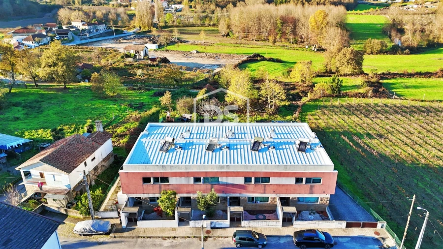 Moradia T3 para Venda em Aveleda Foto 43