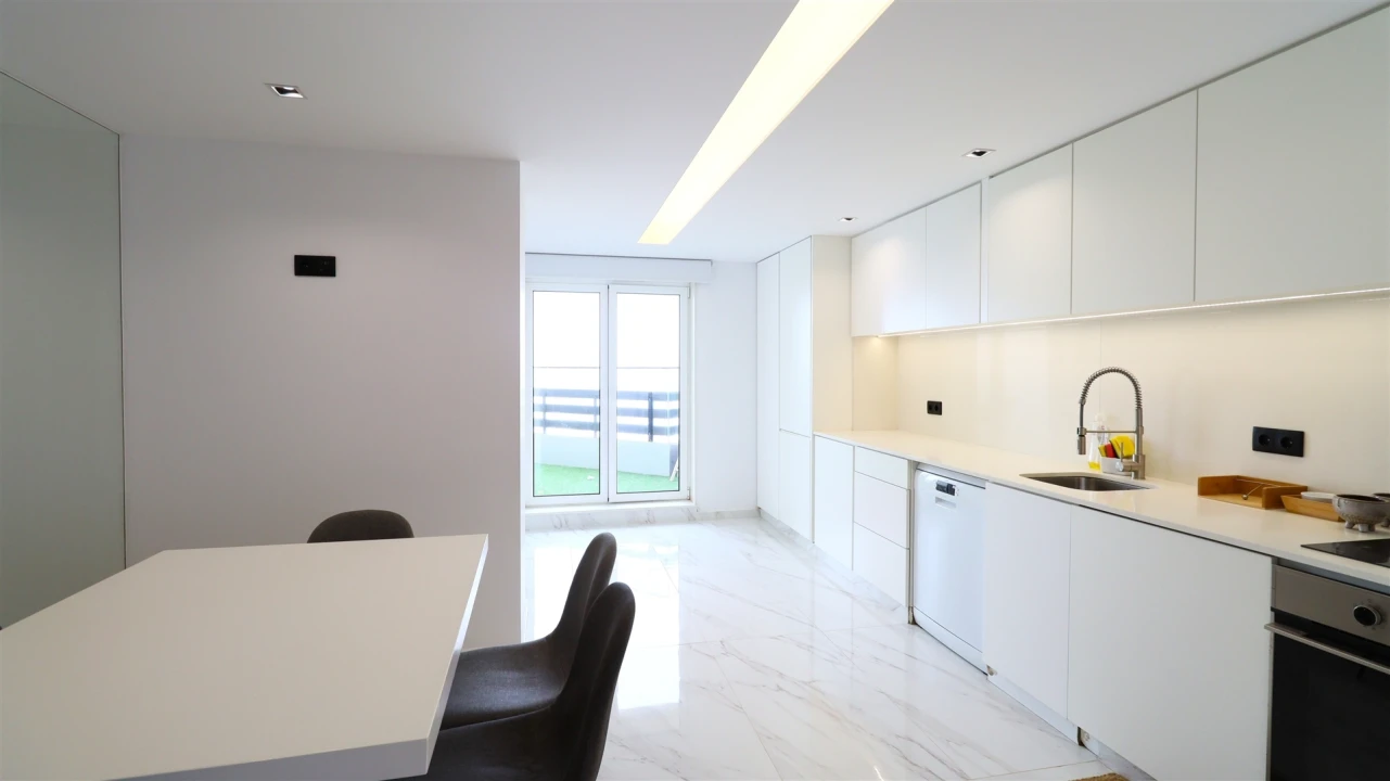 Apartamento T3 para Venda em Aver-O-Mar, Amorim e Terroso Foto 4