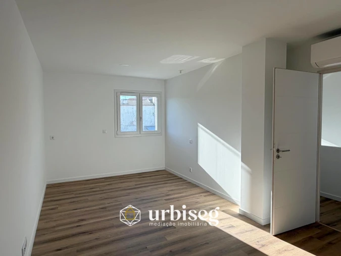 Moradia T5 para Venda em Quiaios Foto 18