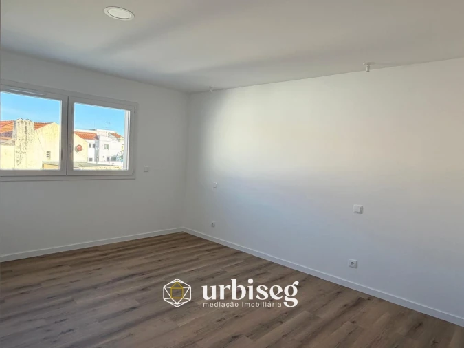 Moradia T5 para Venda em Quiaios Foto 25