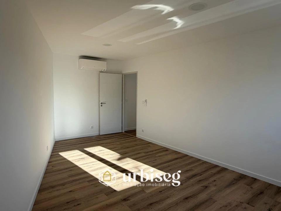 Moradia T5 para Venda em Quiaios Foto 29