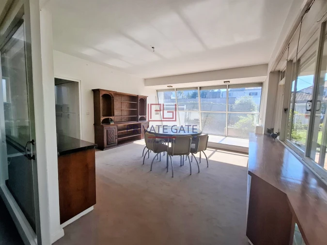 Moradia T4 para Venda em Lordelo do Ouro e Massarelos Foto 9