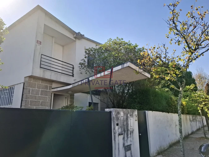 Moradia T4 para Venda em Lordelo do Ouro e Massarelos Foto 21