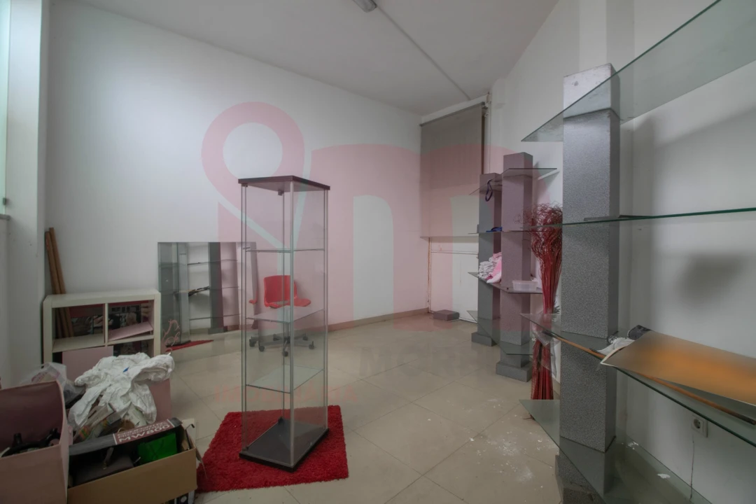 Loja para Venda em São Tomé de Negrelos Foto 12