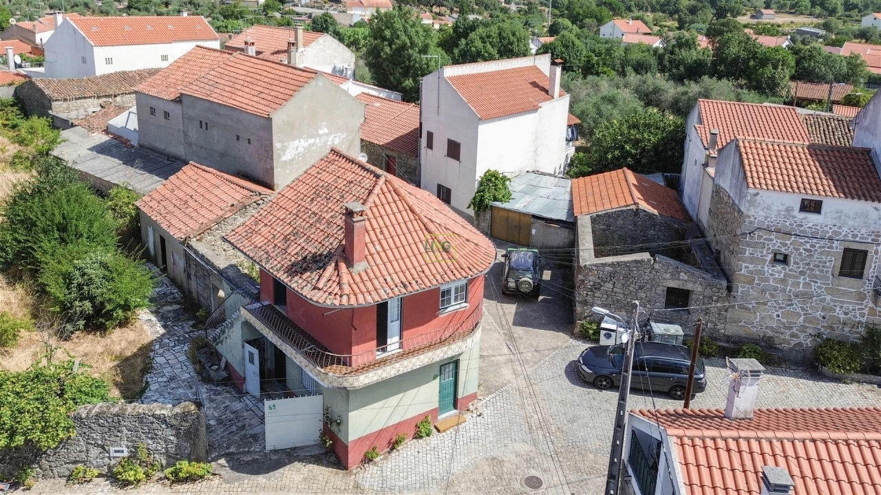 Moradia T2 para Venda em Aldeia do Bispo, Águas e Aldeia de João Pires Foto 2