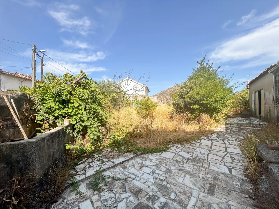 Moradia T2 para Venda em Aldeia do Bispo, Águas e Aldeia de João Pires Foto 32