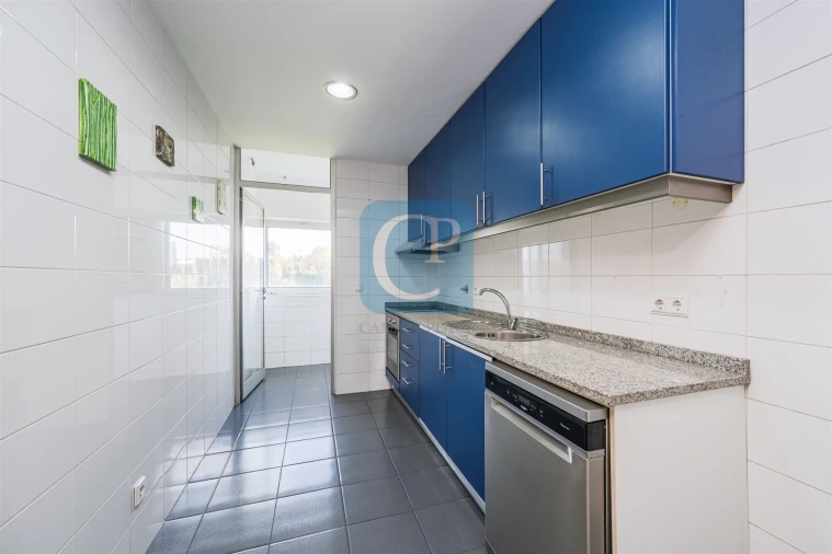 Apartamento T3 para Venda em Custóias, Leça do Balio e Guifões Foto 3