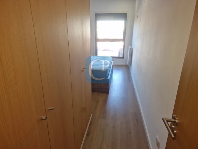 Apartamento T2 para Arrendamento em Ramalde Foto 12