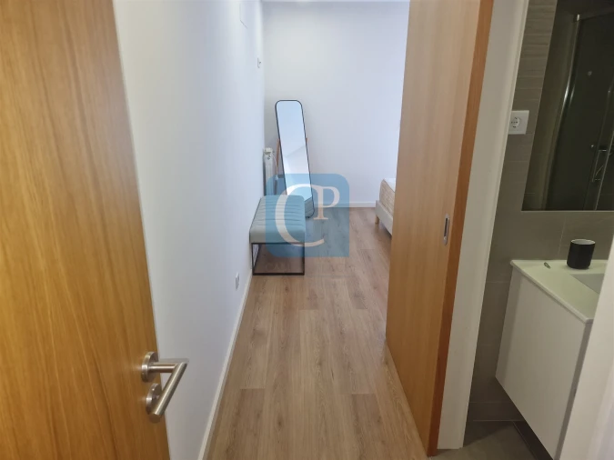 Apartamento T2 para Arrendamento em Ramalde Foto 18