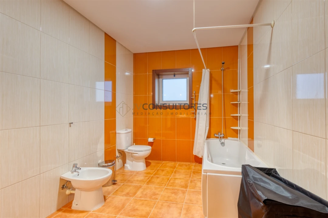 Moradia T4 para Venda em Salreu Foto 17