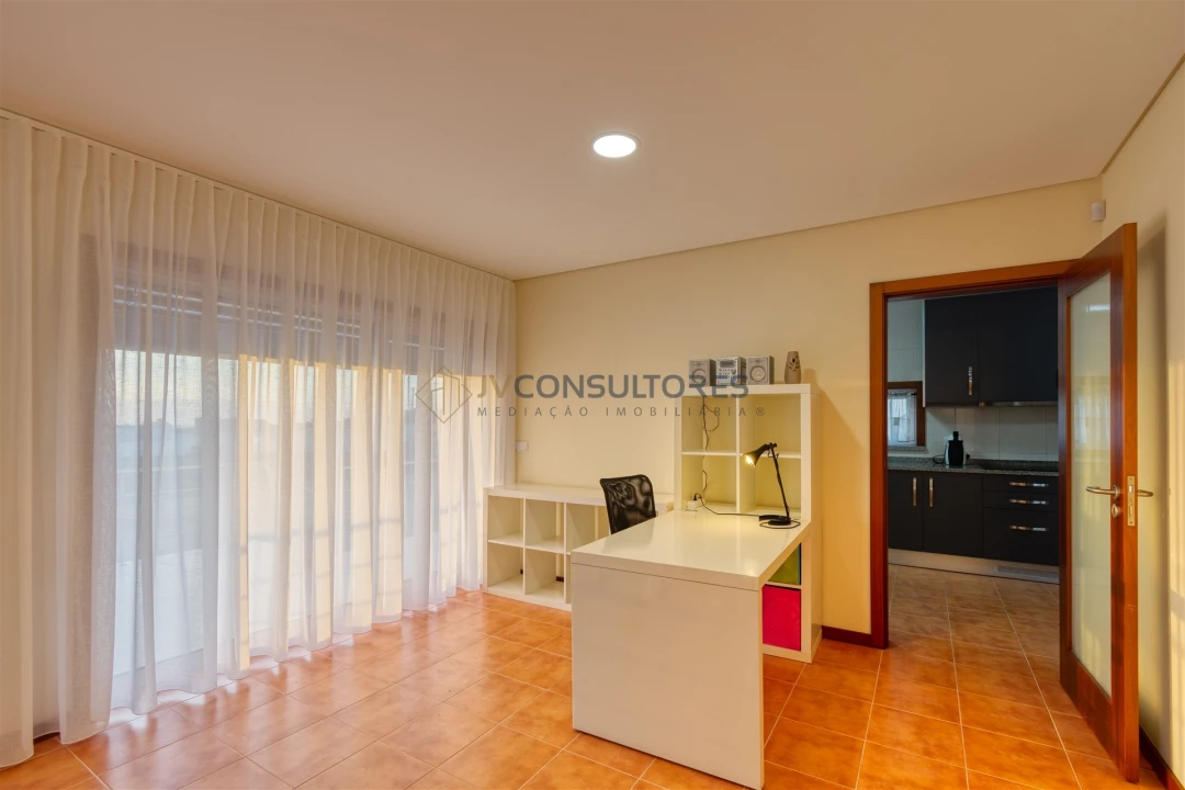 Moradia T4 para Venda em Salreu Foto 8