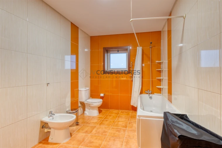 Moradia T4 para Venda em Salreu Foto 17