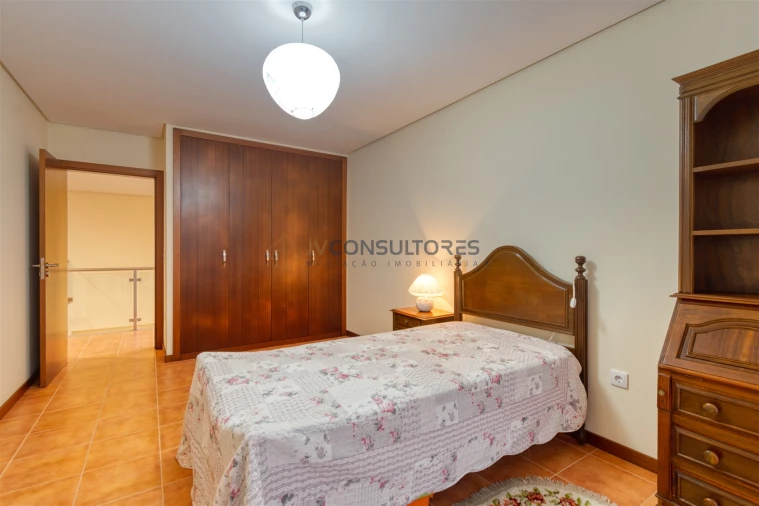 Moradia T4 para Venda em Salreu Foto 19