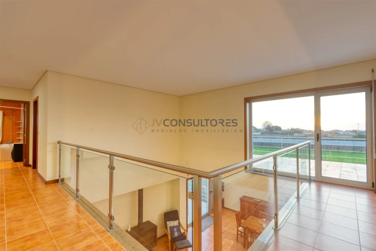 Moradia T4 para Venda em Salreu Foto 15